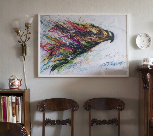 限定コレクション「IKEA ART EVENT 2015」より。「ほとんどすぐさま鷲のアイデアが湧いた」というのは、仏山（中国）のHUA TUNANの作品。