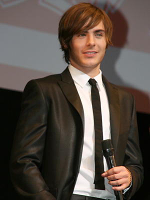 世界中の女性を虜にするザック・エフロン