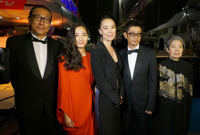 樹木希林、永瀬正敏、内田伽羅、ドリアン助川、河瀬直美監督