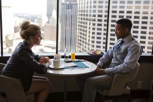 ウィル・スミス＆マーゴット・ロビー／『フォーカス』-（C）2014 WARNER BROS. ENTERTAINMENT INC. AND RATPAC-DUNE ENTERTAINMENT LLC ALL RIGHTS RESERVED