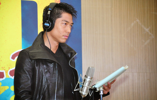 AKIRA（「EXILE」）／『マッドマックス 怒りのデス・ロード』アフレコ取材の様子