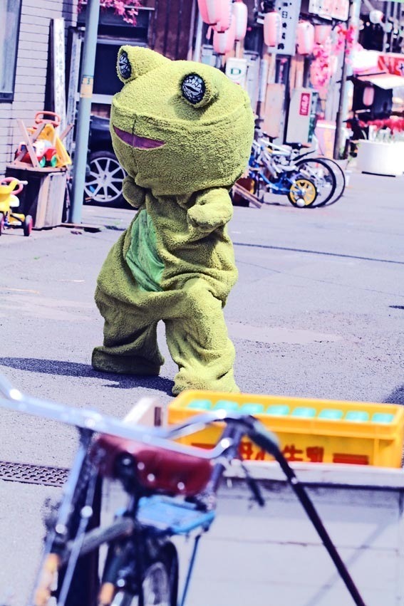 KAERU君／『極道大戦争』-(C) 2015「極道大戦争」製作委員会