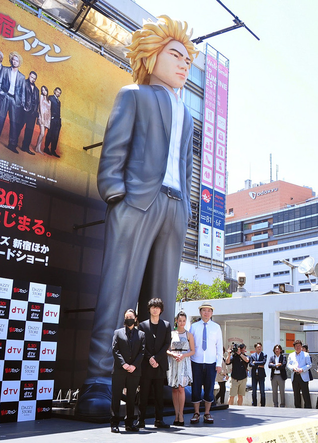 『新宿スワン』龍彦像お披露目式