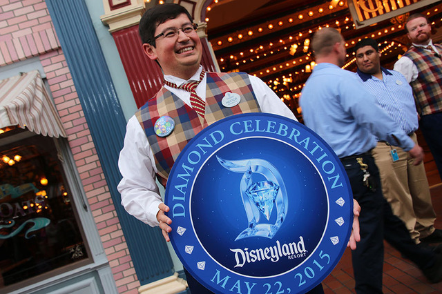 「ダイヤモンド・セレブレーション」- (C) Disney