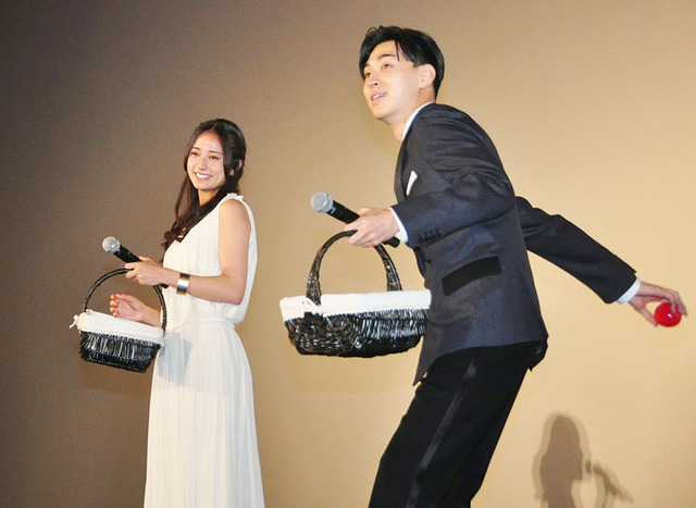 木村文乃＆松田翔太／『イニシエーション・ラブ』初日舞台挨拶