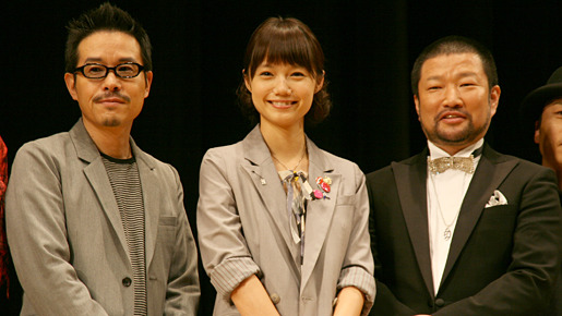 “お父さんがいっぱいいる感覚”との宮崎さん（左：田口さん、右：木村さん）