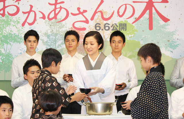 鈴木京香／『おかあさんの木』完成報告会見