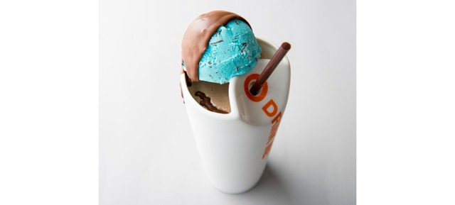 「マックス ブレナー チョコレートバー」から涼しげなチョコスムージー「ミントチョコチップチョコテール」が登場。