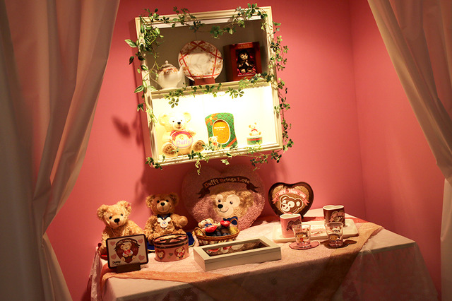 展示「ジャーニー・ウィズ・ダッフィー Your Friend Forever」