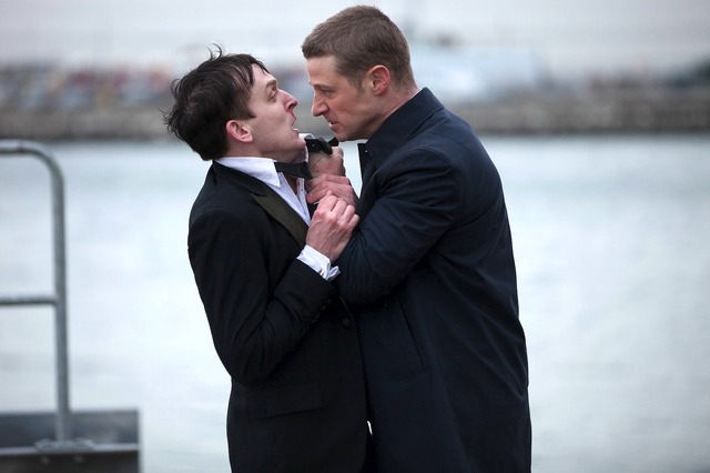 「GOTHAM/ゴッサム＜ファースト・シーズン＞」GOTHAM and all pre-existing characters and elements TM and (C) DC Comics series and all related new characters and elements TM and (C) Warner Bros. Entertainment Inc. All Rights Reserved.