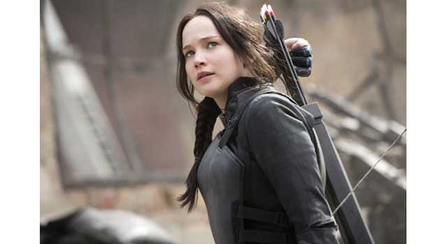 『ハンガー・ゲーム FINAL： レボリューション』TM&(C)2015 LIONS GATE FILMS INC.ALL RIGHTS RESERVED.配給：KADOKAWA　http://www.hungergames.jp/