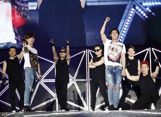 『SMTOWN THE STAGE-日本オリジナル版-』2015 S.M. Culture & Contents CO.Ltd. ALL RIGHTS RESERVED