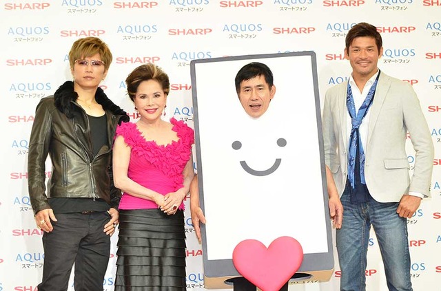 GACKT＆デヴィ夫人＆エスパー伊東＆照英／スマートフォンAQUOS「エモパー movie エモ動 第2弾 emopa life story」イベント