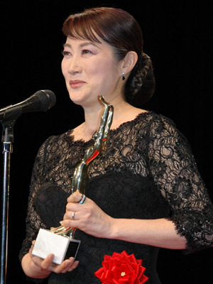 冗談を交えつつも「喜び10％、心配が90％」と心境を語った余貴美子