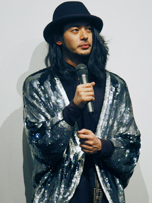 キラキラと輝くオダギリジョー