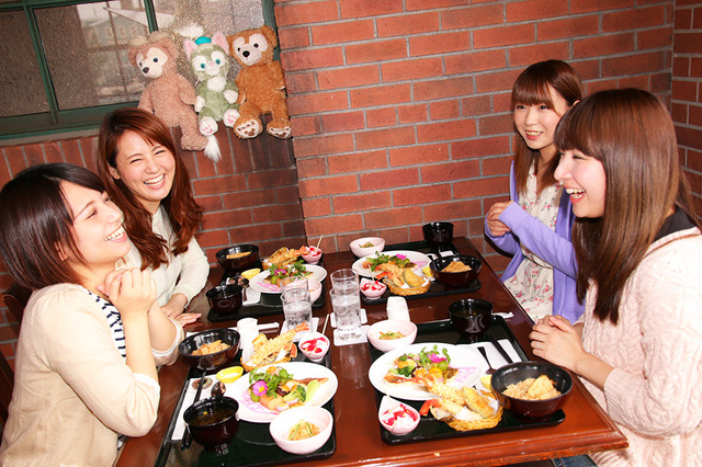 女子会も弾む「レストラン櫻」