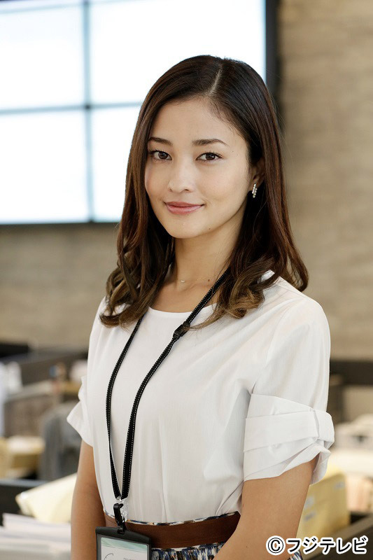 黒木メイサ／「恋愛あるある。」-(C)フジテレビ