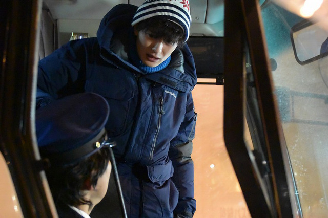 - (C) 「不便な便利屋」製作委員会