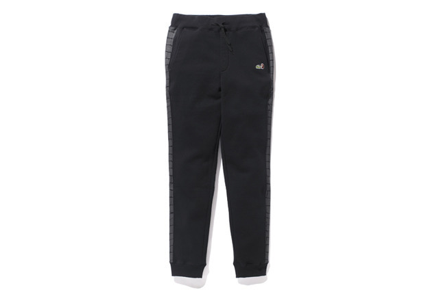 「SWEAT PANTS」（1万6,000円）