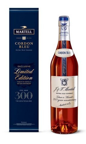 発売された「マーテル コルドン ブルー 300周年 リミテッド・エディッション」ギフトボックス入り、700ml、21,978円。