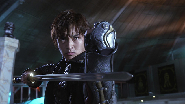 (C) 2014「GOLD STORM」雨宮慶太／東北新社