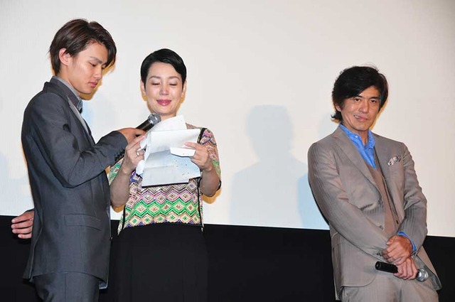 野村周平＆樋口可南子＆佐藤浩市／『愛を積むひと』初日舞台挨拶