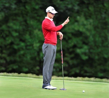 アダム・スコット選手