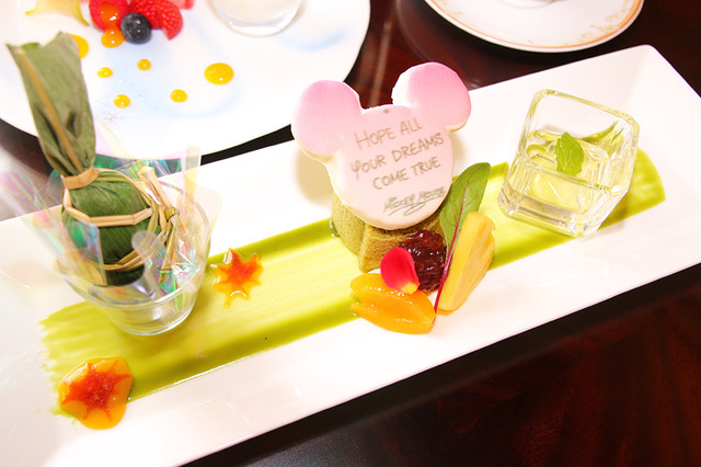 “ディズニー七夕デイズ”アフタヌーンティーセット／ドリーマーズ・ラウンジin東京ディズニーランドホテル