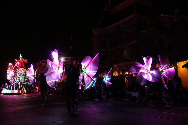 「ディズニー・ペイント・ザ・ナイト」(C) Disney