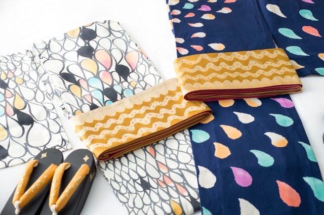 「tsumori chisato 2015 Summer Collection」からデザインの異なる　2着の浴衣を用意。どちらもドロップ柄がモチーフになった大人ガーリーなテイストの浴衣。