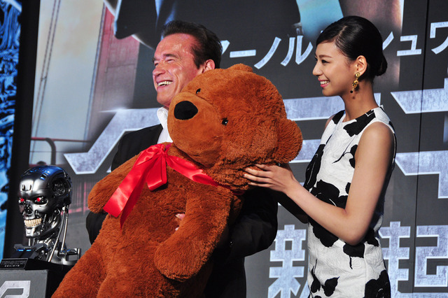 アーノルド・シュワルツェネッガー、西内まりや／『ターミネーター：新起動／ジェニシス』ジャパン・プレミア