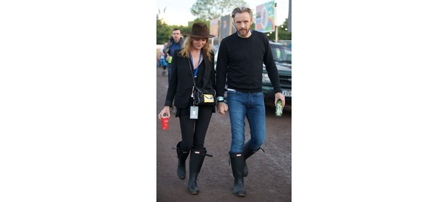 ステラ・マッカートニーとアラスデア・ウィリス。「グラストンベリー・フェスティバル2015」にて。