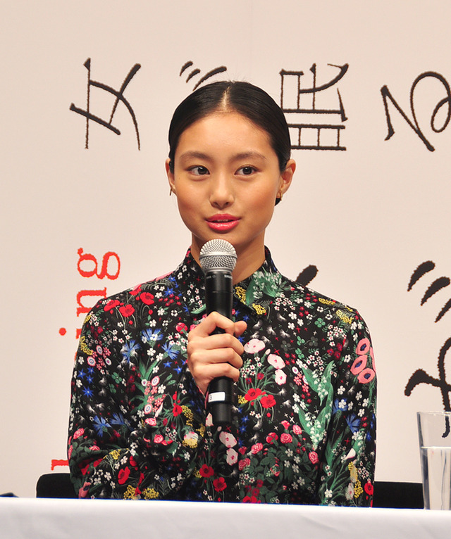 忽那汐里／『女が眠る時』記者会見