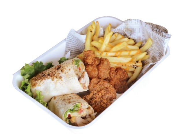 横浜赤レンガ倉庫「RED BRICK RESORT 2015（レッド ブリック リゾート2015）」カリフォルニアブリトー。