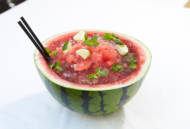 「BACARDI MIDPARK CAFE（バカルディ ミッドパークカフェ）」メガすいか。