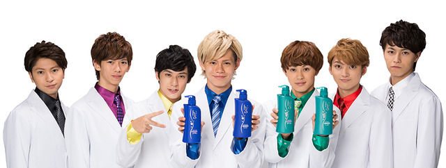 「毛穴ケアのうた」を歌う超特急（拡大）