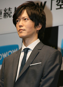 「空飛ぶタイヤ」　田辺誠一