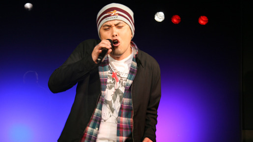 紅白＆武道館目指して（？）熱唱する有田哲平