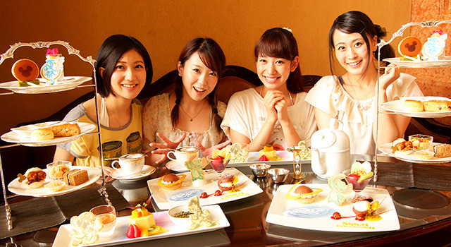 夏の限定メニューを堪能！／東京ディズニーランドホテル「ドリーマーズ・ラウンジ」