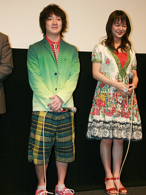 春らしい装いがお似合い