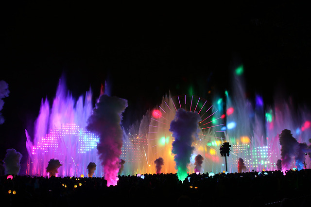 「ワールド・オブ・カラー：セレブレート！」