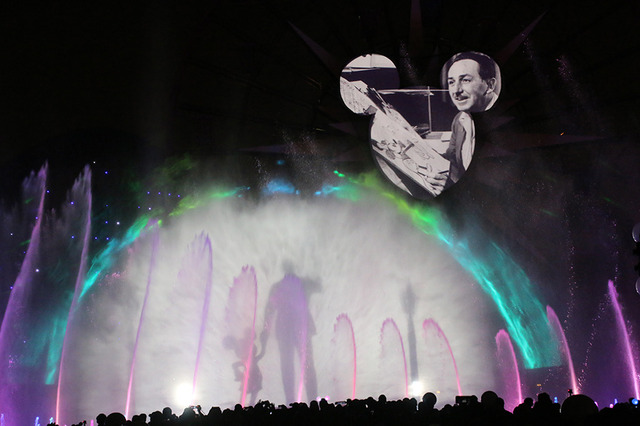 「ワールド・オブ・カラー：セレブレート！」