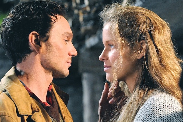 『ベル＆セバスチャン』(c)2013 RADAR FILMS EPITHETE FILMS GAUMONT M6 FILMS ROHNE-ALPES CINEMA