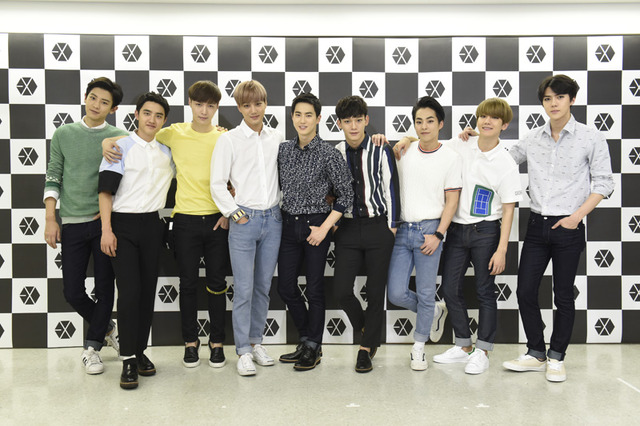 「EXO 」