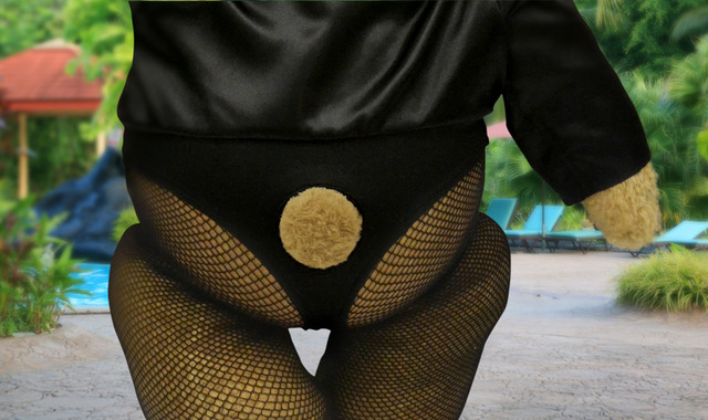 小嶋陽菜写真集（浦表紙カット）のコスプレ姿