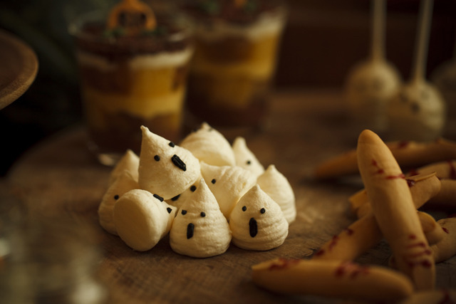 ペストリーショップではハロウィン特製スイーツを販売