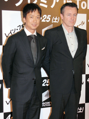 ダークなスーツで決めた！