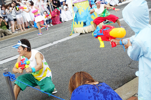 「ウォーター・サプライズ・パーティ」