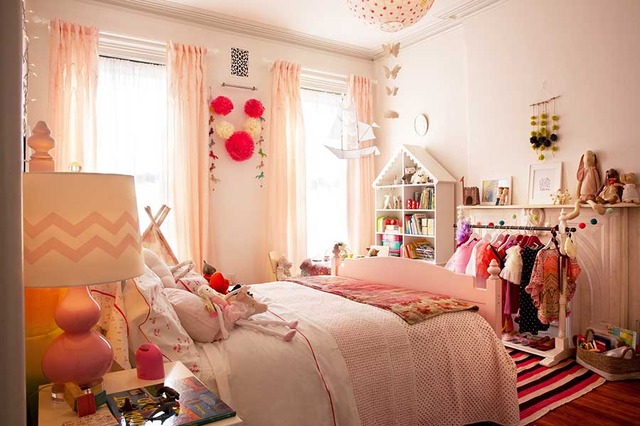 ジュールズ家（子ども部屋）『マイ・インターン』(C) 2015 WARNER BROS.ENTERTAINMENT INC.AND RATPAC-DUNE ENTERTAINMENT LLC ALL RIGHTS RESERVED