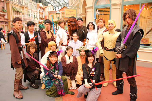 東京ディズニーランドスペシャルイベント「ディズニー・ハロウィーン」開催初日 - (C) Disney